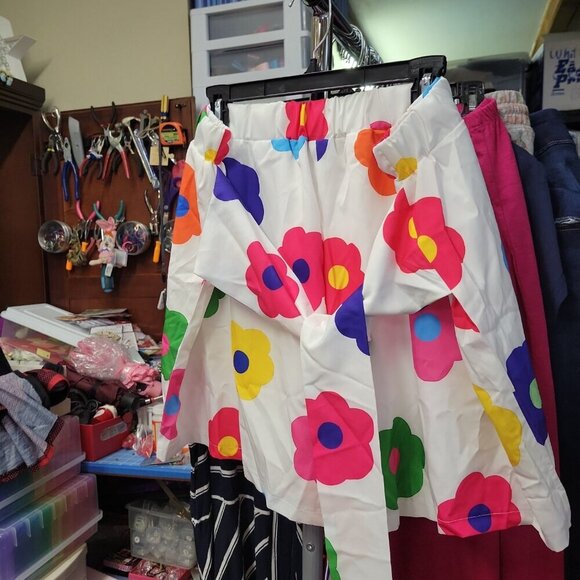 Shein White Bright Floral Lined Shorts Tie Front 4XL - Picture 2 of 7